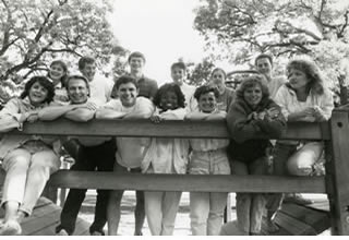 A group of unidentified Hamline RA staff members from 1987