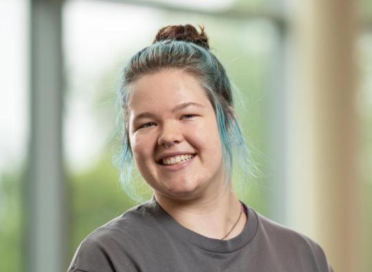 Hamline student Emily Welch, headshot, portrait