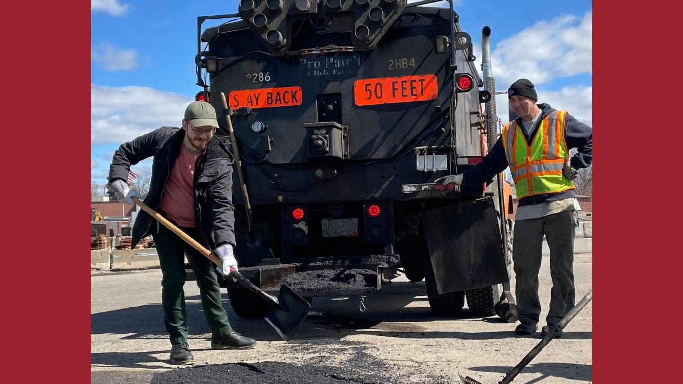 Hamline students visit the St. Paul Asphalt Plant