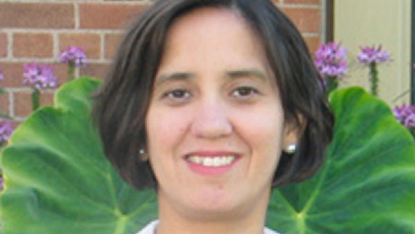 Betsy Martinez-Vaz, professor of biochemistry at Hamline University