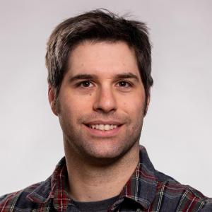 Dr. Andrew Haveles of the biology department