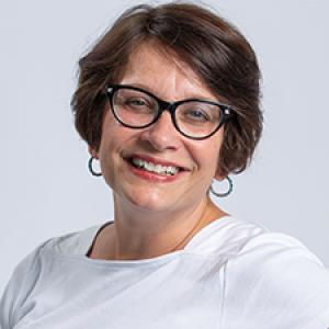 Meg Medina Faculty Profile