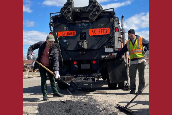 Hamline students visit the St. Paul Asphalt Plant