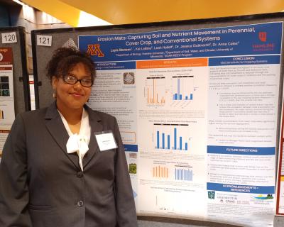Layla Stenson presenting at U of M LSSURP/SOAR-REEU poster symposium
