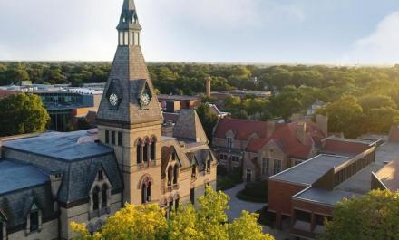 Old Main building at Hamline University