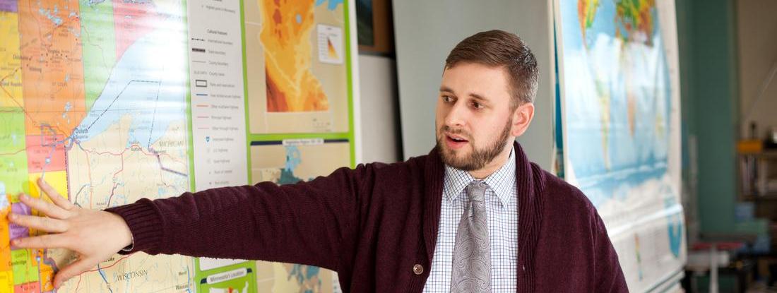 Hamline alumni Mike LeMie in a classroom