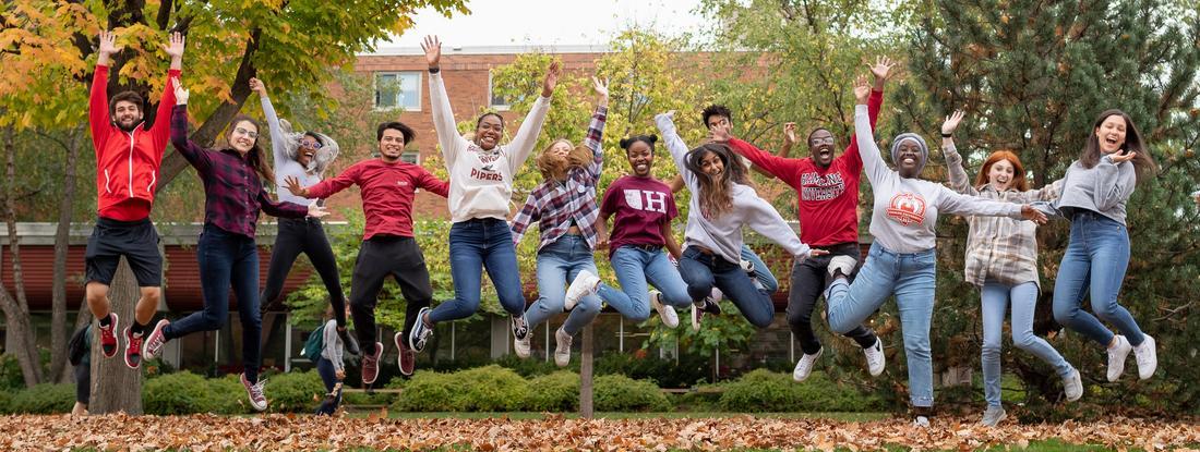Newly admitted students on Hamline campus