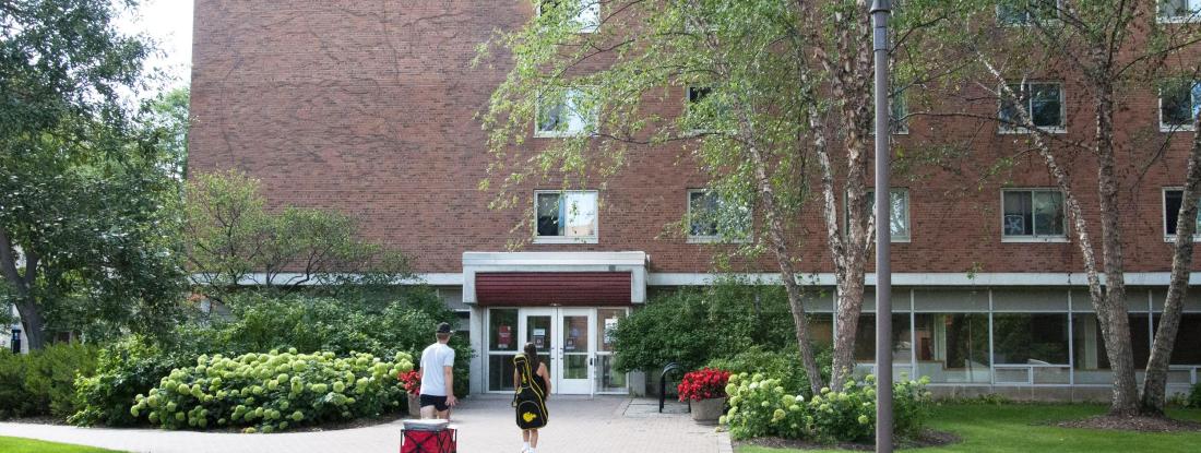 Sorin Residence Hall on move-in day