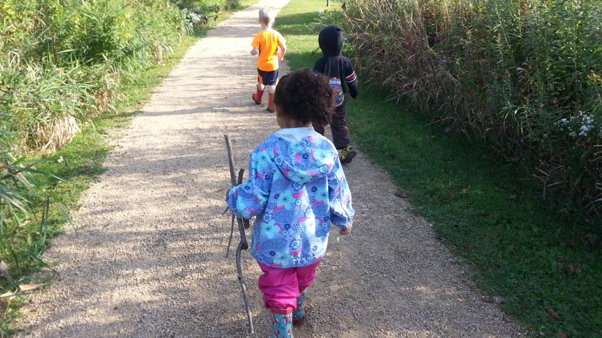 kids at Dodge Nature Center