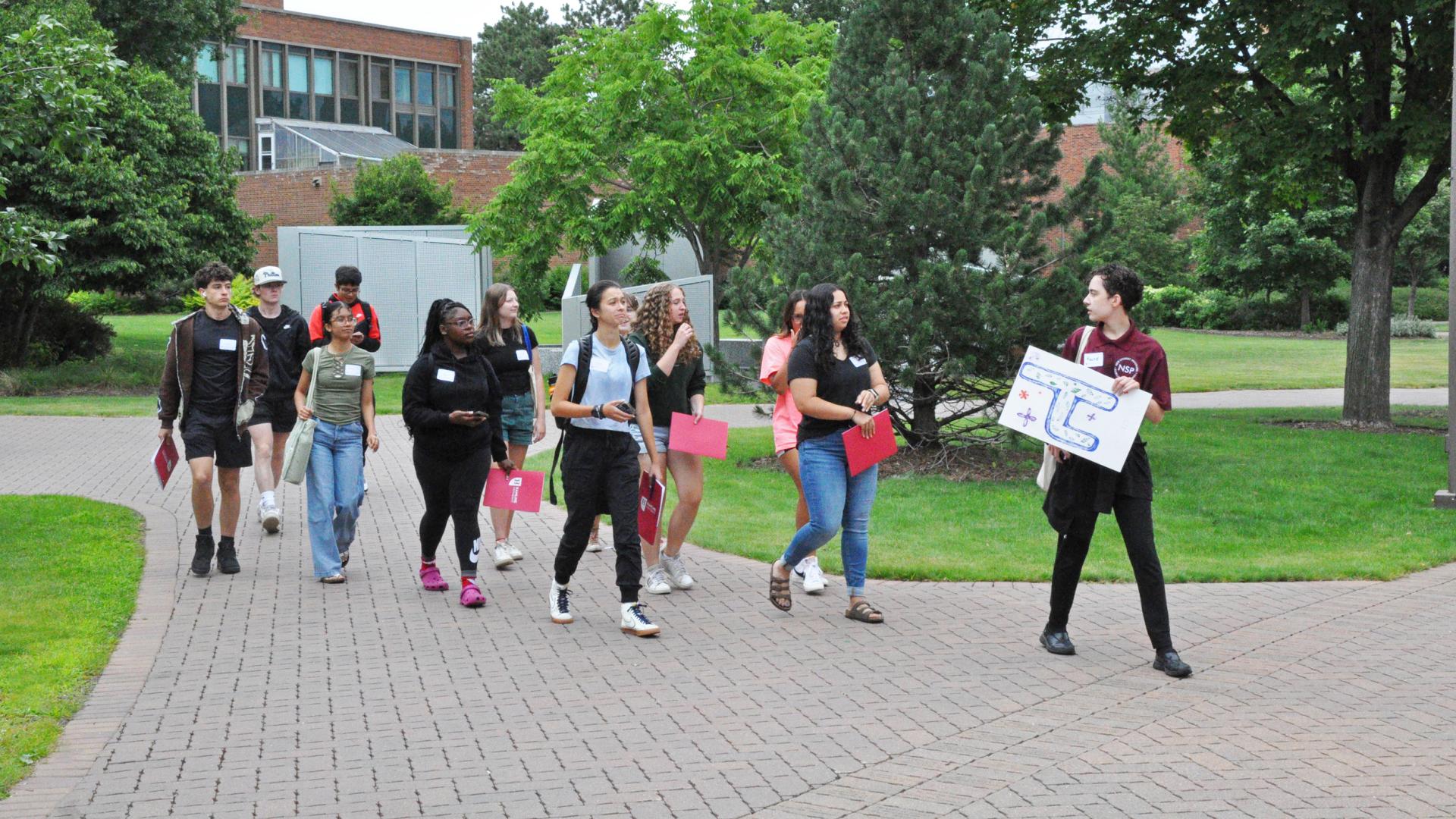 Students on campus for SOAR