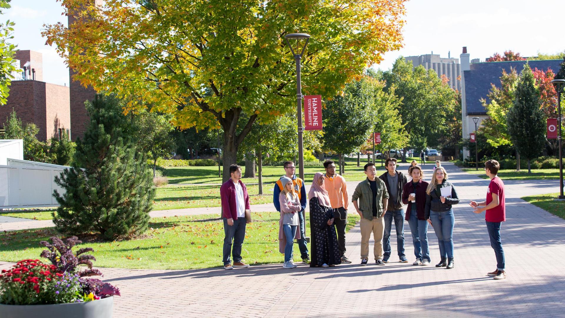 Campus tour at Hamline