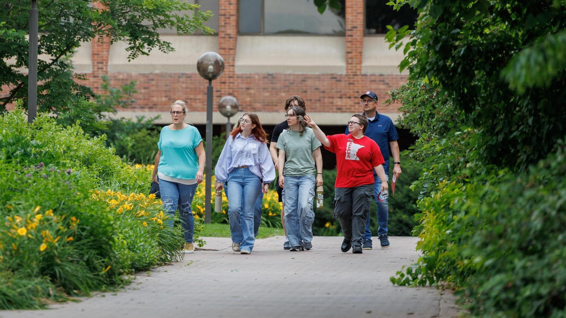 Campus tour group in front of Giddens Learning Center